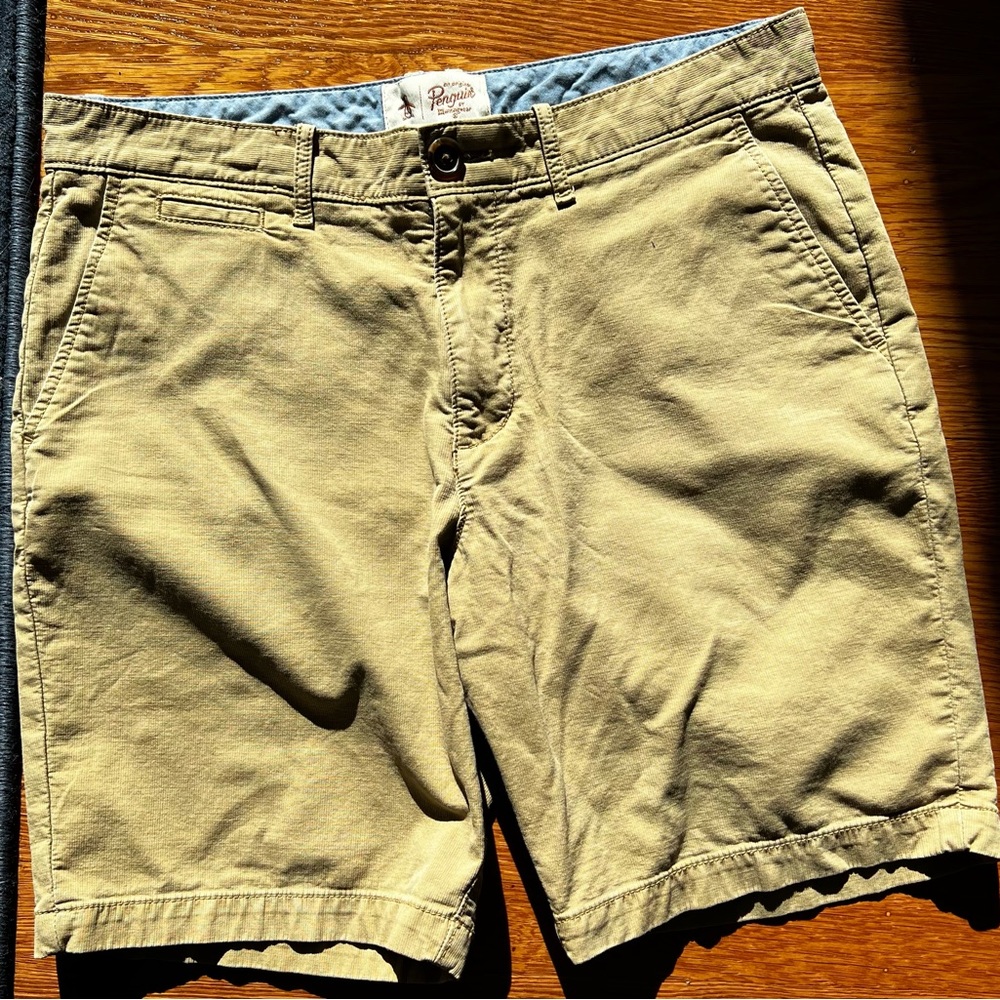Penguin 8” shorts